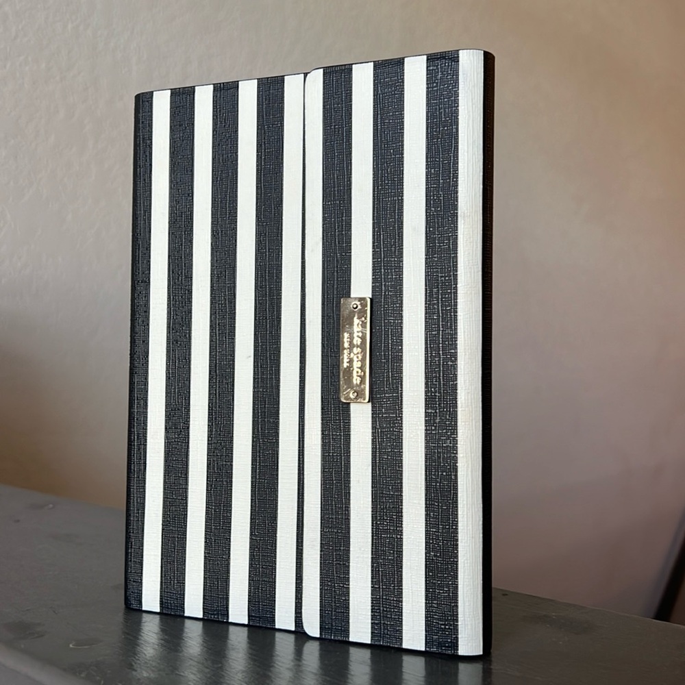 Kate Spade IPad mini 2 case with keyboard